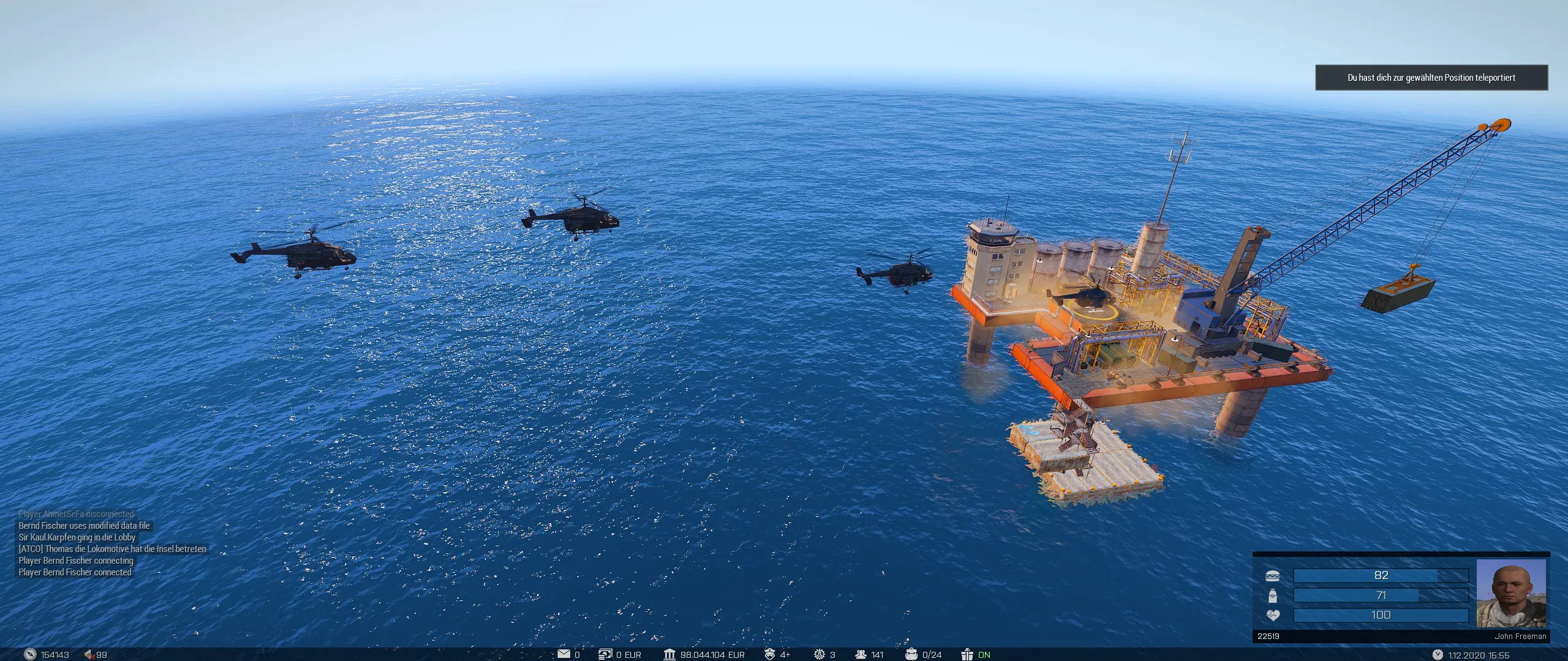 Taru-Transporthubschrauber über einer Plattform vor der Küste von Altis.